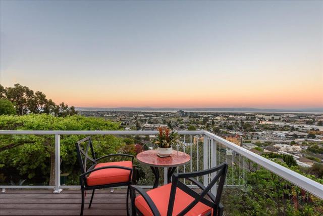 Image 66 of 75 For 819 Holly Road