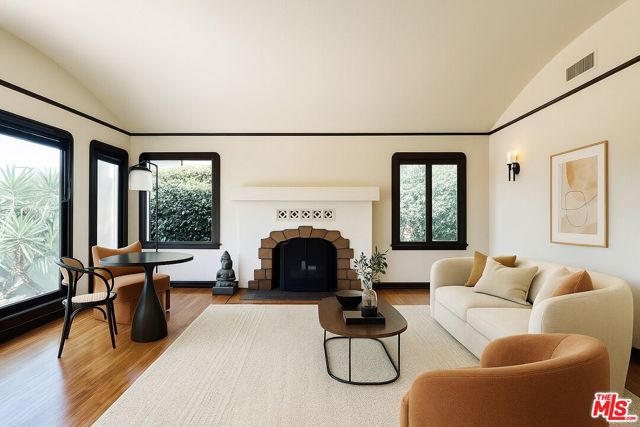 2416 Teviot Street, Los Angeles CA: https://media.crmls.org/mediaz/90da7574-3293-4c39-ae43-499ae80125fd.jpg