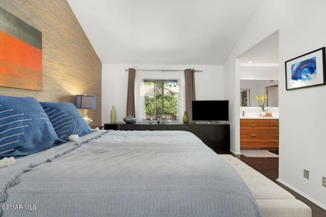 202 Estrellita Lane, Oak Park CA: https://media.crmls.org/mediaz/90dab5c1-7646-4cda-82d4-c6d33090a1fc.jpg