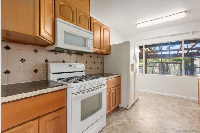 228 E 15th Ave, Escondido CA: https://media.crmls.org/mediaz/90dabab0-68d9-4100-bb4e-11ca05013e18.jpg