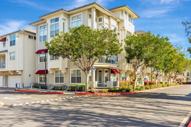 701 Baltic Circle, Redwood City CA: https://media.crmls.org/mediaz/90dae30d-db06-4cc7-bc29-35cd0eb23679.jpg