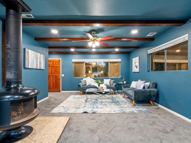 Detail Gallery Image 16 of 53 For 1130 Pebble Springs Ln, Escondido,  CA 92026 - 3 Beds | 2 Baths