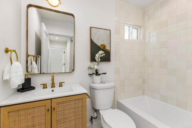 Detail Gallery Image 22 of 28 For 14362 Collins St, Sherman Oaks,  CA 91401 - 3 Beds | 2 Baths