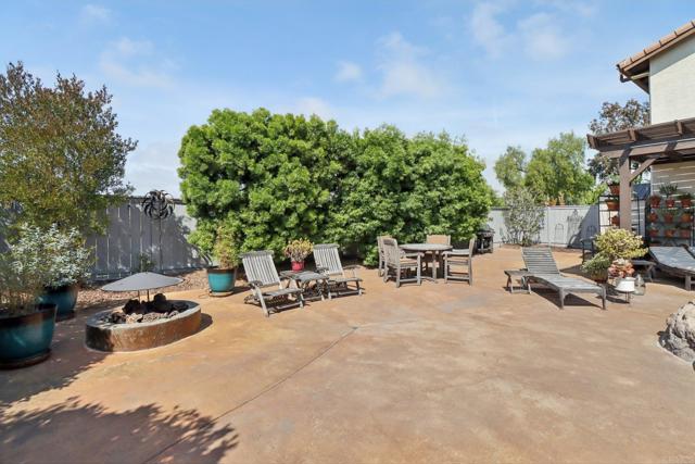 542 Lee Circle, Chula Vista CA: https://media.crmls.org/mediaz/90de0490-93b8-4dff-9e6d-456b5ba4bb3d.jpg