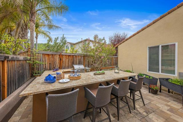 2555 Muirfield Way, Gilroy CA: https://media.crmls.org/mediaz/90de107a-a566-425a-bd76-f65eb68ebf57.jpg