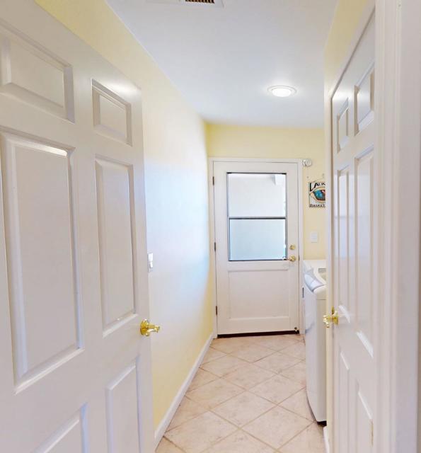 1127 Montecito Circle, Salinas CA: https://media.crmls.org/mediaz/90de93a8-f0ac-4079-a389-159bd39e677b.jpg
