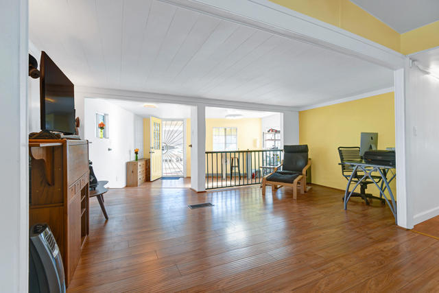 7 Sand Creek, Cathedral City CA: https://media.crmls.org/mediaz/90df8ea0-e868-43be-9b53-89d912e78834.jpg