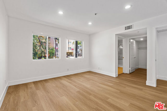 16100 West Sunset Boulevard, 104 photo 10
