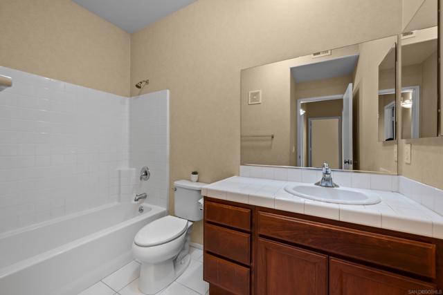 3267 Dehesa Rd, El Cajon CA: https://media.crmls.org/mediaz/90e0aaa9-f3ef-4079-a577-809034725d16.jpg