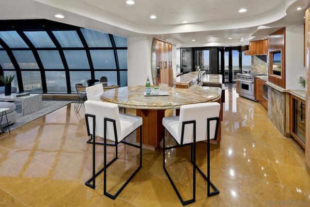 100 Harbor Dr, San Diego CA: https://media.crmls.org/mediaz/90e0c5fc-b6d2-4d8a-a8cf-bc1ed3480301.jpg