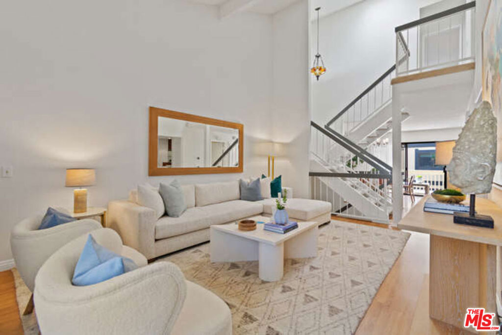 5008 Timberlake Terrace