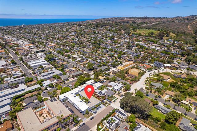 4750 Noyes St, San Diego CA: https://media.crmls.org/mediaz/90e2891e-31df-49b0-a35d-40691613f1c2.jpg