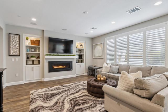 2610 Lighthouse Lane, Marina CA: https://media.crmls.org/mediaz/90e29b44-74b2-411b-ac1d-1fd0c7d926d4.jpg