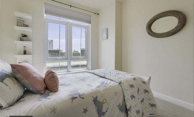 423 7th Street, Oakland CA: https://media.crmls.org/mediaz/90e45821-82ed-4b46-b336-34d1a8ba41bd.jpg
