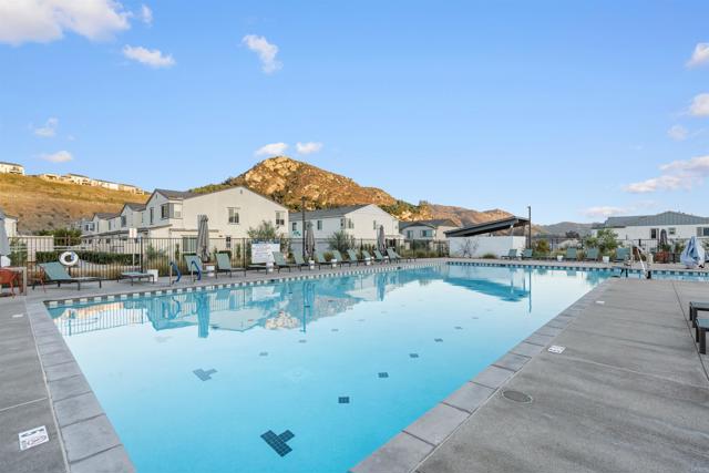 Detail Gallery Image 36 of 60 For 35190 Blossom Pl, Fallbrook,  CA 92028 - 3 Beds | 2/1 Baths