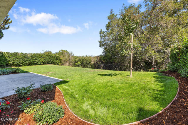 139 Los Padres Drive, Westlake Village CA: https://media.crmls.org/mediaz/90e55d13-5c70-4fd4-b4f2-4ae9dbaa69f0.jpg