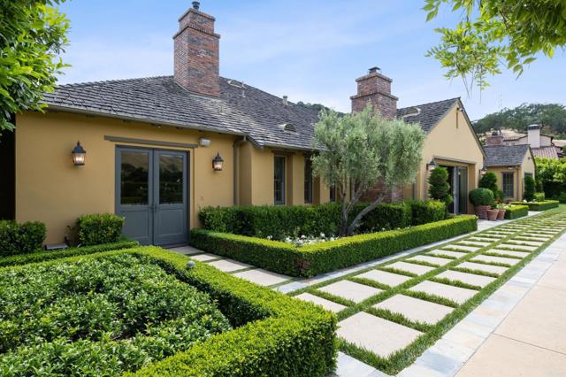 1305 Lions Peak Lane, San Martin CA: https://media.crmls.org/mediaz/90e803a4-e3f6-4d71-b904-ca159138ccd4.jpg