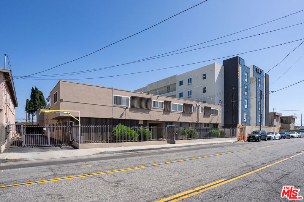 Multifamily at 10130 S Inglewood Avenue