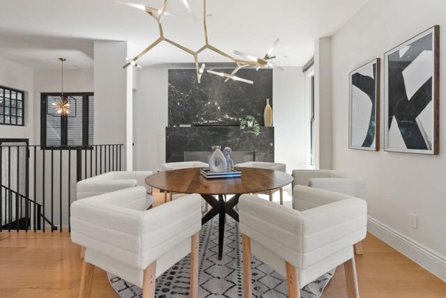 2853 Broderick Street, San Francisco CA: https://media.crmls.org/mediaz/90e935b6-0454-4279-8b80-ff7961b245ea.jpg