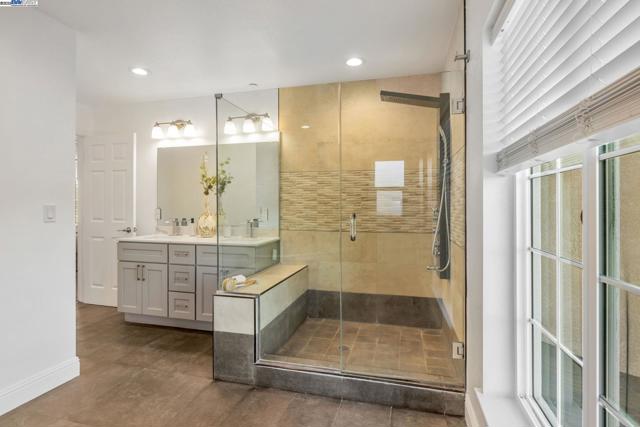 4597 Edwards Ln., Castro Valley CA: https://media.crmls.org/mediaz/90eb6a8a-91ad-4bf4-ad27-78c28903ef04.jpg