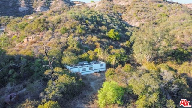 23629 Zuniga Road, Topanga CA: https://media.crmls.org/mediaz/90eba26f-8903-4213-9d1c-e99ade1ae44d.jpg