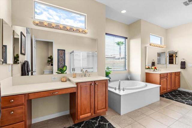40426 Calle Estela, Indio CA: https://media.crmls.org/mediaz/90ec9657-7e30-4fb5-bee7-c4184ed7d2f3.jpg