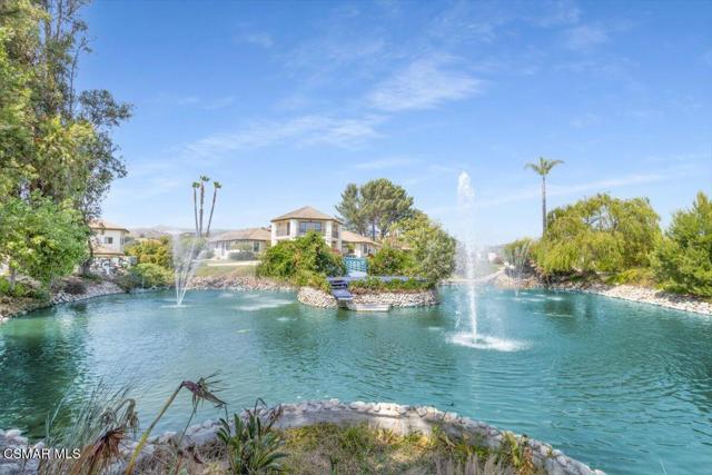 8445 Roseland Avenue, Moorpark CA: https://media.crmls.org/mediaz/90ece154-efdf-4cd4-a104-973d58d6f3fe.jpg