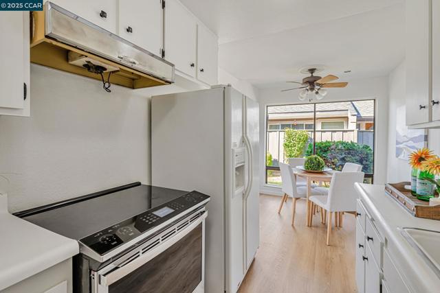 1335 Kenwal Rd, Concord CA: https://media.crmls.org/mediaz/90ed2f25-6e12-4c4d-b280-f2815c908273.jpg