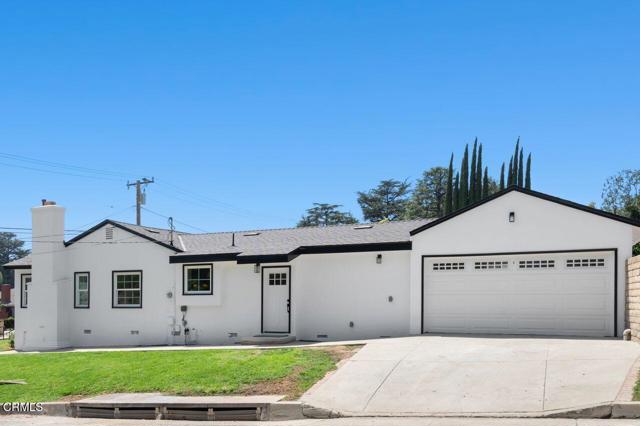 1105 Fairview Drive, La Canada Flintridge CA: https://media.crmls.org/mediaz/90ed4078-6065-4ecc-bfc6-b66b4ed926e5.jpg
