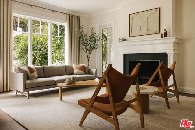 800 GREENTREE Road, Pacific Palisades CA: https://media.crmls.org/mediaz/90edfc07-7899-4744-ad63-bbfeff0b60f4.jpg