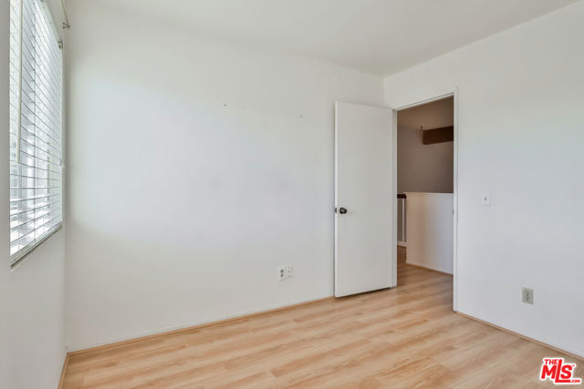 768 Aileen Street, Camarillo CA: https://media.crmls.org/mediaz/90ee8fa3-6b3c-4df5-830b-ce87304b977c.jpg