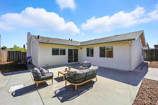 5953 Bellflower Drive, Newark CA: https://media.crmls.org/mediaz/90eec4e9-96e4-412f-8337-2366e2b56cff.jpg
