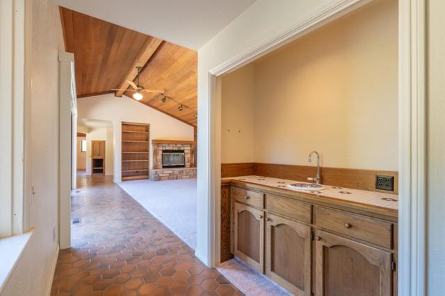 5 Boronda Road, Carmel Valley CA: https://media.crmls.org/mediaz/90ef37cd-8a78-44fb-838b-b0ebc85c4a37.jpg