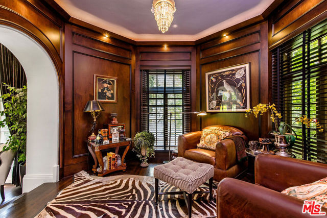 10335 Wilshire Boulevard, Los Angeles CA: https://media.crmls.org/mediaz/90ef588d-57ad-475c-be3c-ad5c58d2857c.jpg