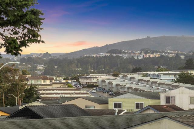 69 Plymouth Circle, Daly City CA: https://media.crmls.org/mediaz/90ef8ba0-692c-4f37-8711-6bec0dfcf054.jpg