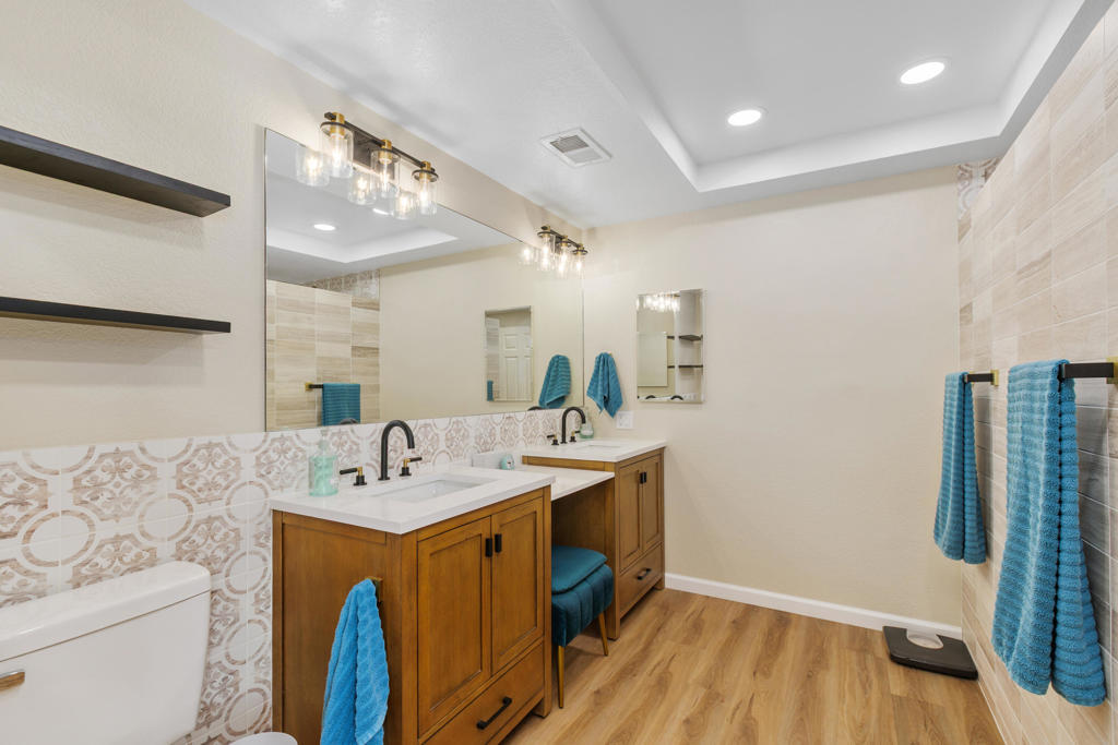 MLS #219138399DA image #17