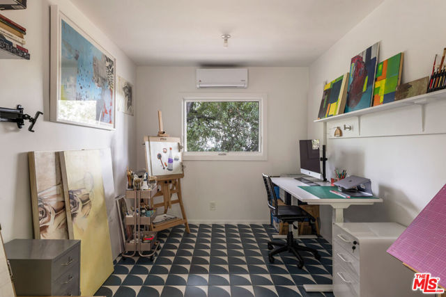 2235 Villa Heights Road, Pasadena CA: https://media.crmls.org/mediaz/90f130bf-0e0f-4d09-9763-c0493752e6bc.jpg