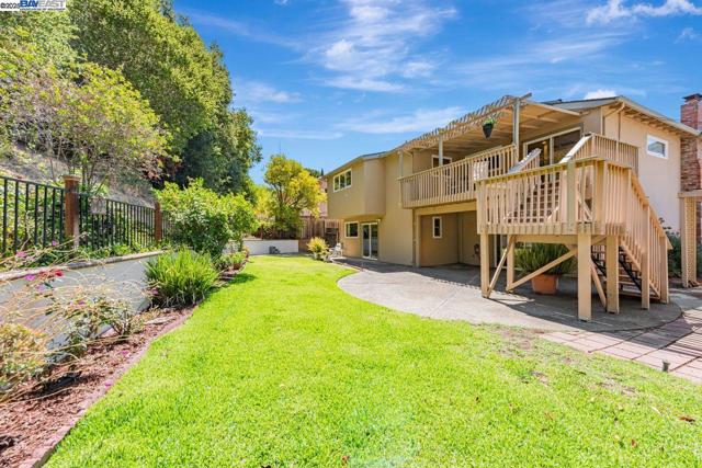 32072 Chicoine Ave, Hayward CA: https://media.crmls.org/mediaz/90f17aa6-3cc6-45ae-8050-d70d2d9c5423.jpg