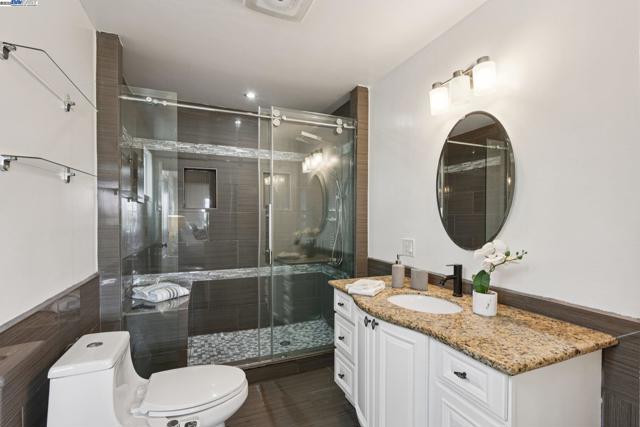 28399 Cubberley Ct, Hayward CA: https://media.crmls.org/mediaz/90f1cadb-8686-4b4b-a068-8ba37737b9fb.jpg