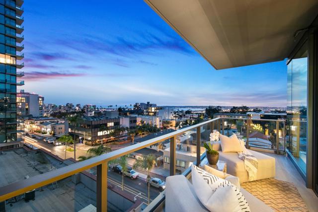 2855 5th Ave, San Diego CA: https://media.crmls.org/mediaz/90f1ea5a-77a1-4aa0-8ab8-67798fed3f17.jpg