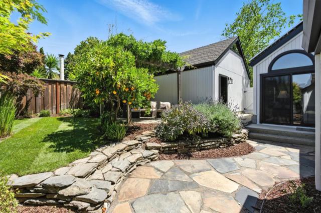 148 Promethean Way, Mountain View CA: https://media.crmls.org/mediaz/90f224bc-e1b9-408e-95a1-fd46b09e7b8b.jpg