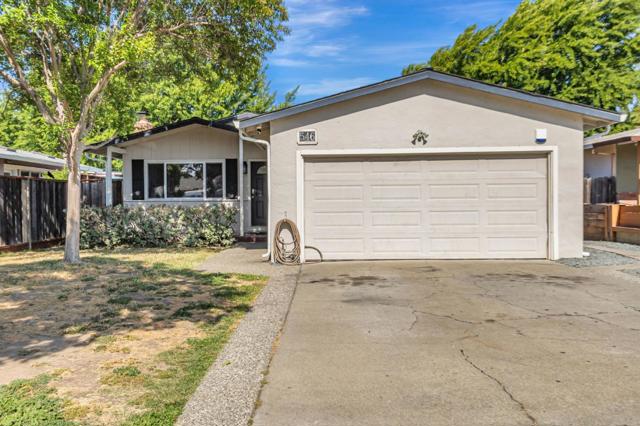 546 Menker Avenue, San Jose CA: https://media.crmls.org/mediaz/90f26963-0f18-4688-a0a5-11734c959e26.jpg