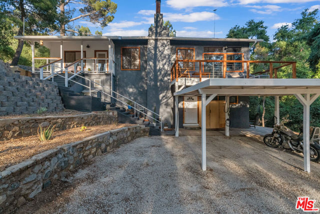 17832 Little Tujunga Canyon Road, Santa Clarita CA: https://media.crmls.org/mediaz/90f2bdbb-93e4-4614-bb1f-71eda4778fb7.jpg