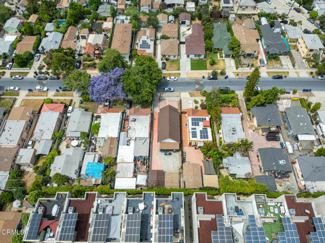 3247 La Clede Avenue, Los Angeles CA: https://media.crmls.org/mediaz/90f3b8b1-9a7d-4514-9481-7b1c25c20409.jpg
