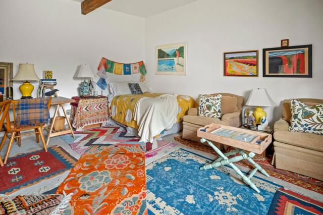 73 Echo Valley Road, Salinas CA: https://media.crmls.org/mediaz/90f40df1-6523-4cb6-8cc5-830e099dd55d.jpg