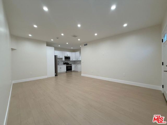 15916 Bahama Street, North Hills CA: https://media.crmls.org/mediaz/90f46213-1eda-4e37-b754-982030affad7.jpg
