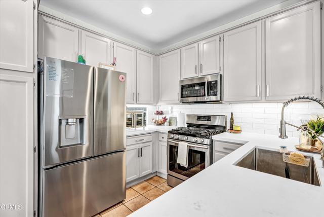 Detail Gallery Image 15 of 28 For 902 Paseo Brisas Lindas, Oxnard,  CA 93030 - 3 Beds | 2/1 Baths