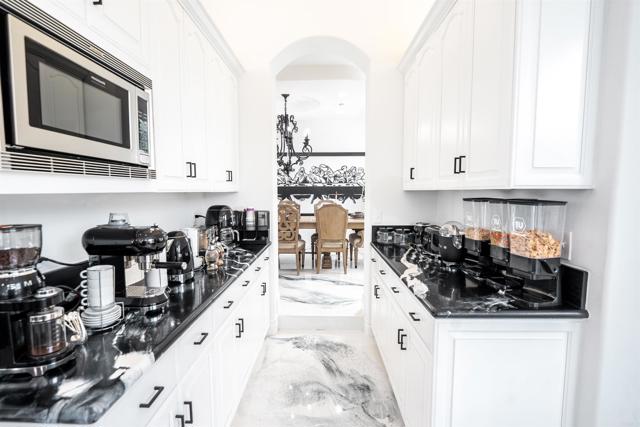 Image 30 of 47 For 733 Clayburn Ct