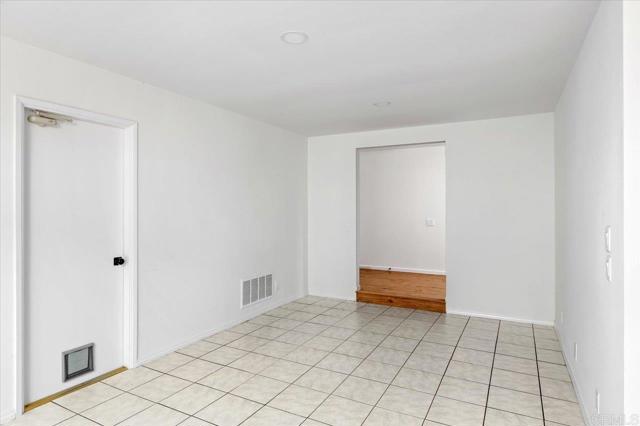 13554 Del Marino Avenue, Poway CA: https://media.crmls.org/mediaz/90f59aec-1a06-4ad6-9622-1554585770fa.jpg