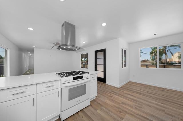 622 26 I Street, Chula Vista CA: https://media.crmls.org/mediaz/90f5da5a-c392-4d14-8e9a-1a465f611b8f.jpg